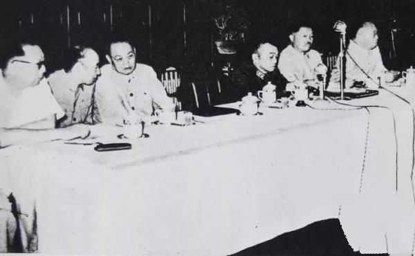 九一三事件后，葉劍英：以前我不想再穿軍裝，現(xiàn)在看來還要管軍隊