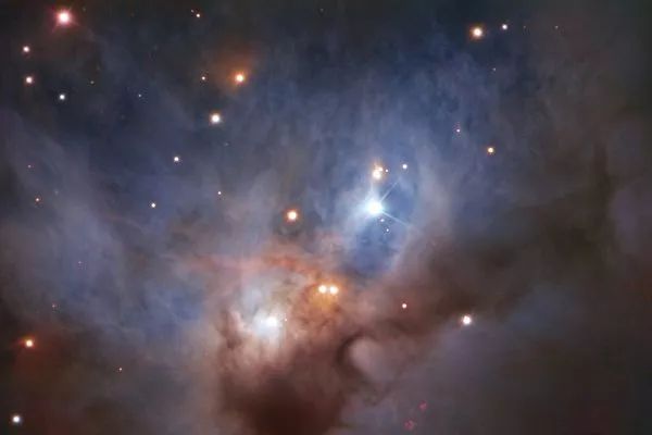 科學家拍到飛行的“宇宙蝙蝠” ，迄今為止最清晰的照片！