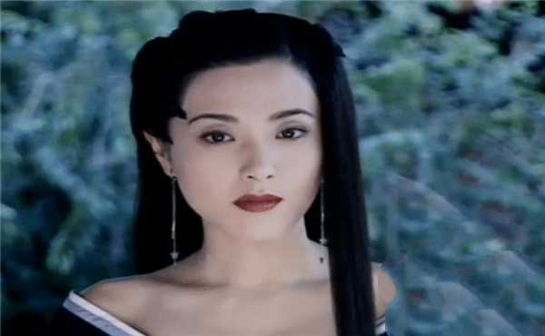 百年前的清朝女鬼圖，放大10倍看她在做什么？網友：越看越瘆人
