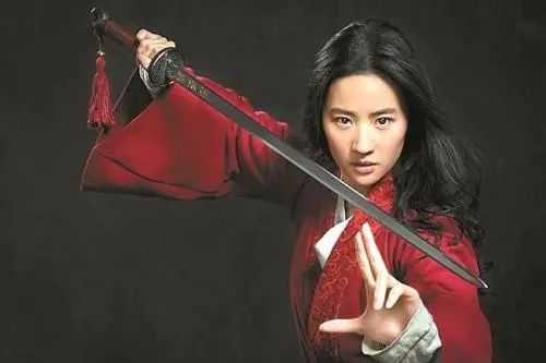 花木蘭從軍十二年，為什么沒有人發現她是“女兒身”呢？