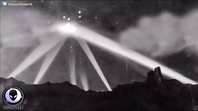 UFO 飛走后留下地球沒有的『外星物體』！