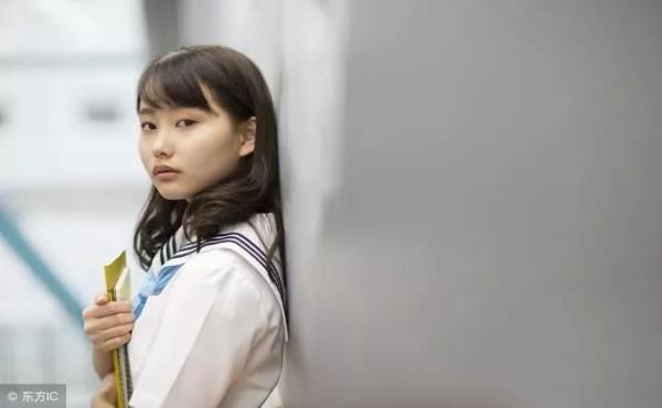 靈異故事：同學被鬼上身打了老師