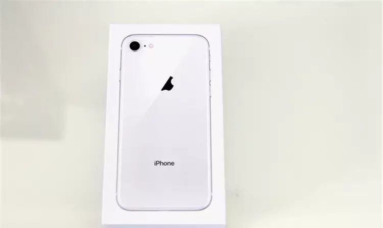 iPhone 8開箱初試：效能、拍攝讓人驚艷，期待iPhone X